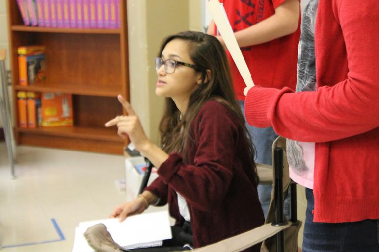 Sofia Romero discusses all of the preliminary issues of the new robotics club.