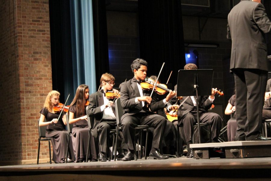 Orchestra+performs+their+annual+winter+concert