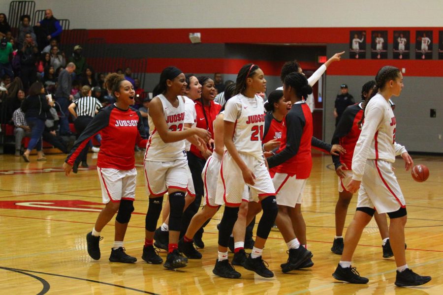Lady Rockets beat the Knights in an epic district game; tie for first