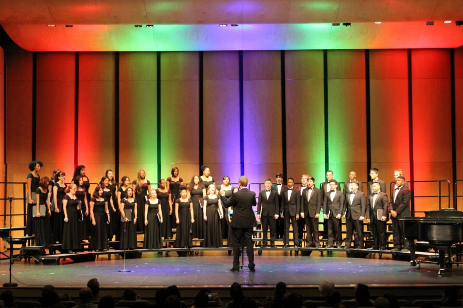 Choir+director+David+Short+leads+the+chorale+during+their+annual+winter+concert.+After+the+concert%2C+the+choir+will+begin+preparing+for+UIL.