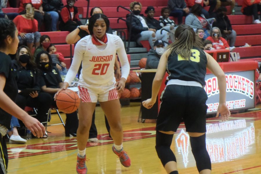 Girls+basketball+beats+East+Central