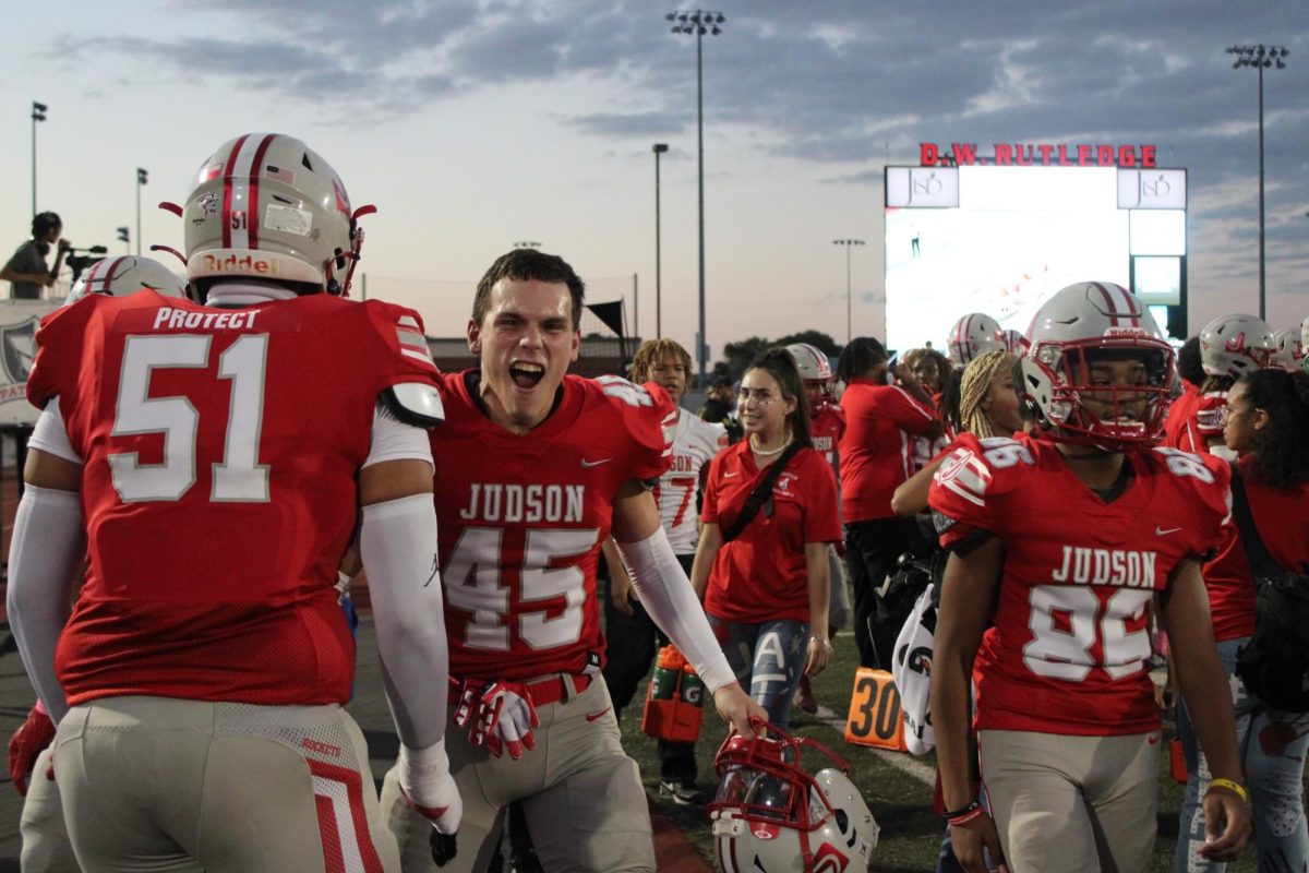 The Judson Rockets fall to the Clemens Buffaloes (17-24)